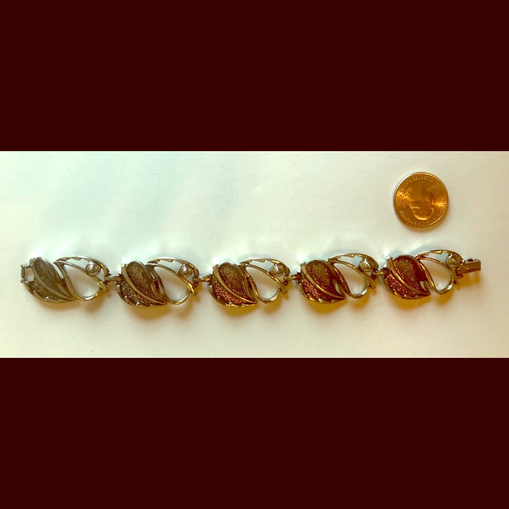 Vintage Leaf Bracelet